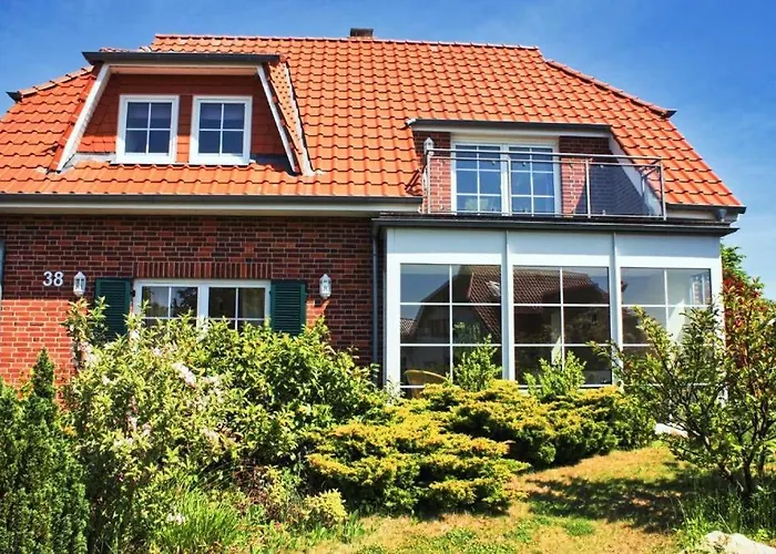 Sandregenpfeifer Mit Kamin, Grossem Garten & Nahe Ostsee Feriehus