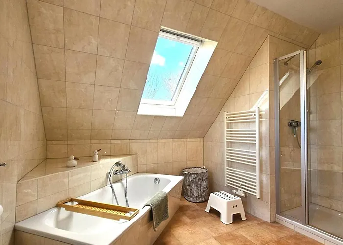 Sandregenpfeifer Mit Kamin, Grossem Garten & Nahe Ostsee Feriehus Dassow